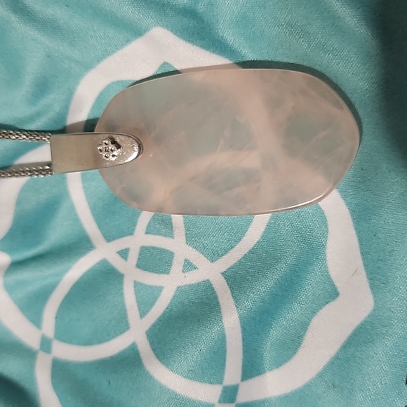 Kendra Scott light pink crystal adjustable silver necklace w/giftbox&storage bag - Picture 4 of 9